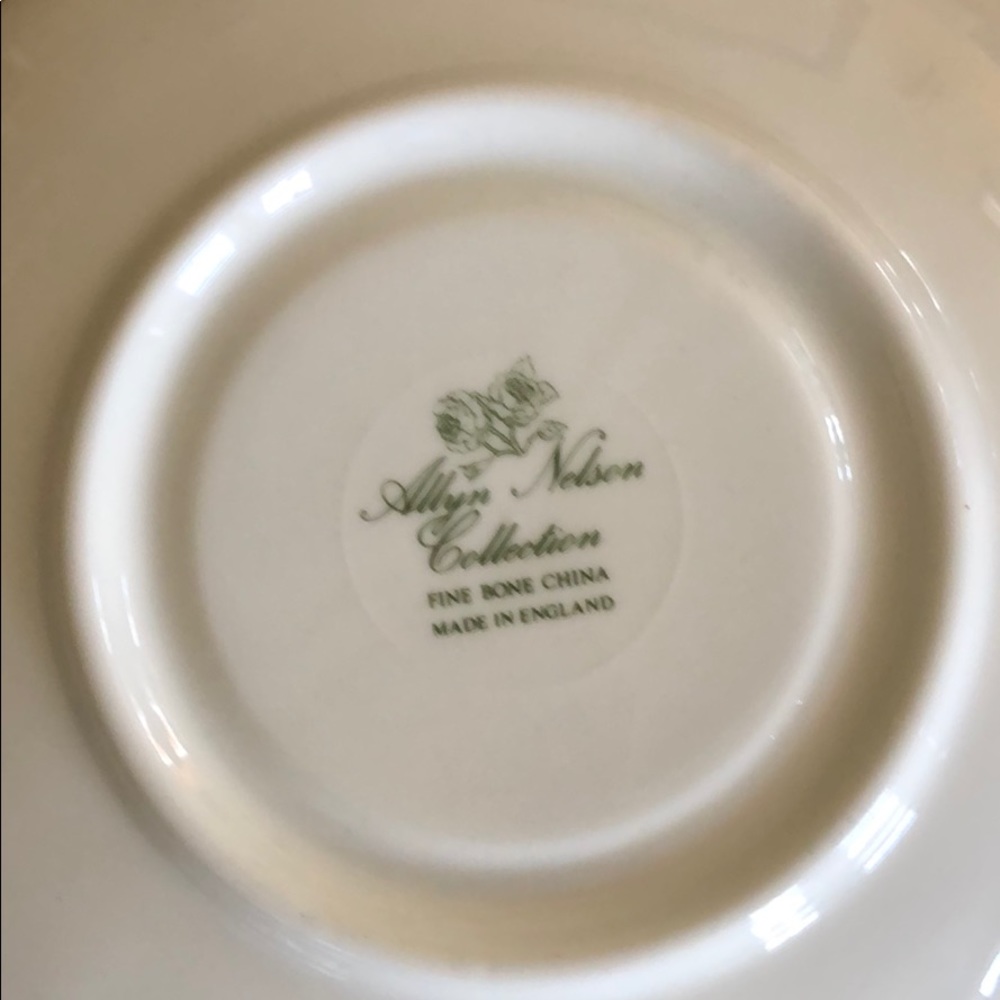 Allyn Nelson Fine Bone China Teacup and Saucer - Picture 7 of 8